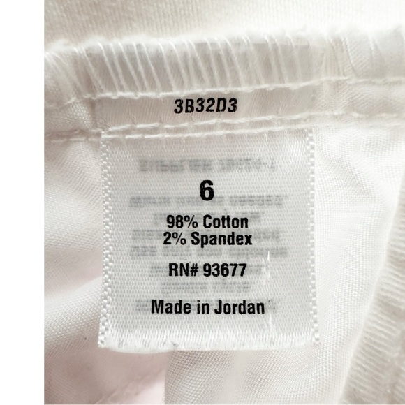 a.n.a Mid-Rise White Twill Shorts 7” inseam Perfect Short Pockets Belt Loops - Picture 5 of 6